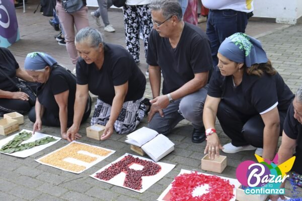 Cafe-Arte-BazardelaConfianza-2022-62