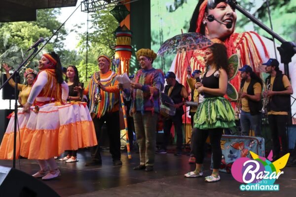 Escenario-Principal-BazardelaConfianza-2022-59