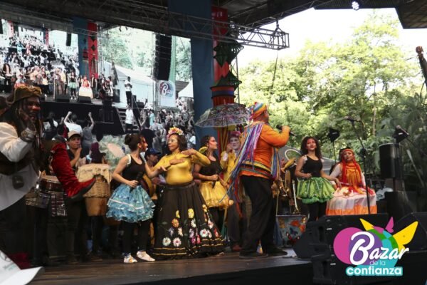 Escenario-Principal-BazardelaConfianza-2022-80