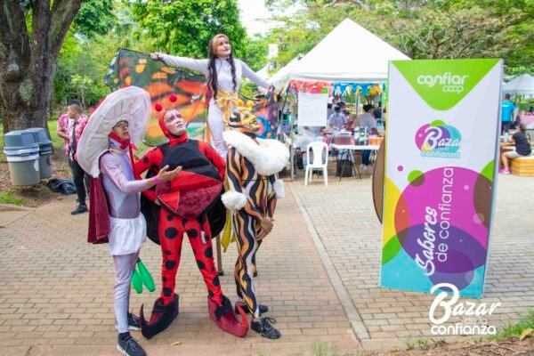 ARTES-VIVAS-BAZAR-DE-LA-CONFIANZA-IMG_3899 (23)