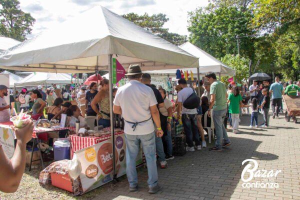 BAZAR-DE-LA-CONFIANZA-MERCADO-SOLIDARIO-IMG_9676 (107) BAZAR-DE-LA-CONFIANZA-MERCADO-SOLIDARIO-IMG_9676 (107)