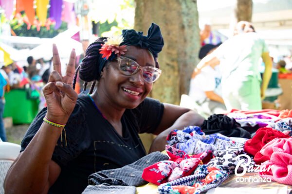 BAZAR-DE-LA-CONFIANZA-MERCADO-SOLIDARIO-IMG_9676 (114) BAZAR-DE-LA-CONFIANZA-MERCADO-SOLIDARIO-IMG_9676 (114)