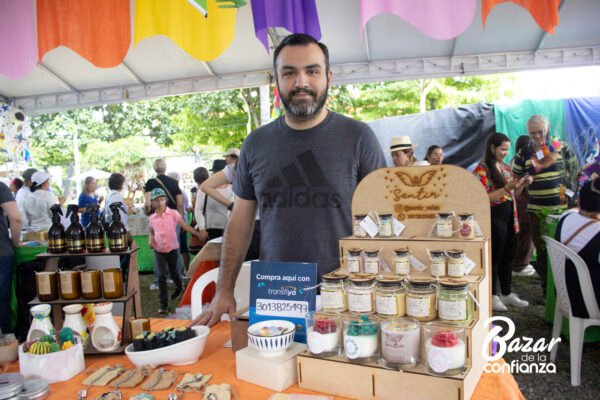 BAZAR-DE-LA-CONFIANZA-MERCADO-SOLIDARIO-IMG_9676 (17) BAZAR-DE-LA-CONFIANZA-MERCADO-SOLIDARIO-IMG_9676 (17)