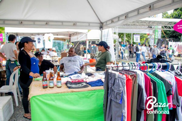 BAZAR-DE-LA-CONFIANZA-MERCADO-SOLIDARIO-IMG_9676 (78) BAZAR-DE-LA-CONFIANZA-MERCADO-SOLIDARIO-IMG_9676 (78)