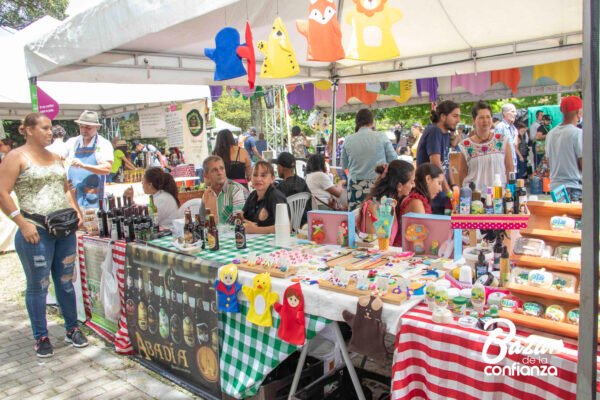 BAZAR-DE-LA-CONFIANZA-MERCADO-SOLIDARIO-IMG_9676 (86) BAZAR-DE-LA-CONFIANZA-MERCADO-SOLIDARIO-IMG_9676 (86)