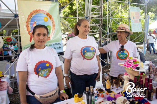 BAZAR-DE-LA-CONFIANZA-REDES-SOLIDARIAS-IMG_4247 (12) BAZAR-DE-LA-CONFIANZA-REDES-SOLIDARIAS-IMG_4247 (12)