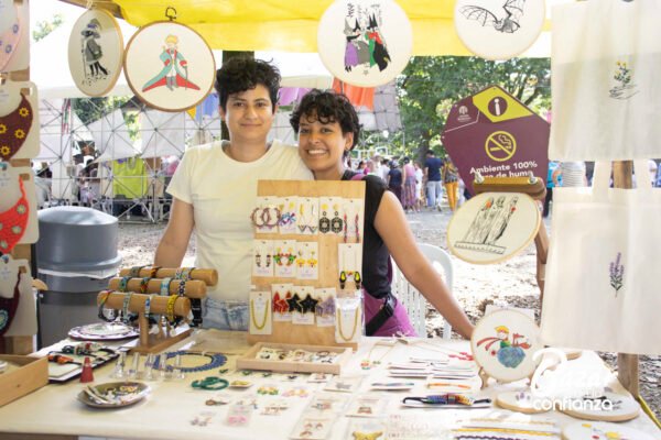 BAZAR-DE-LA-CONFIANZA-REDES-SOLIDARIAS-IMG_4247 (31) BAZAR-DE-LA-CONFIANZA-REDES-SOLIDARIAS-IMG_4247 (31)