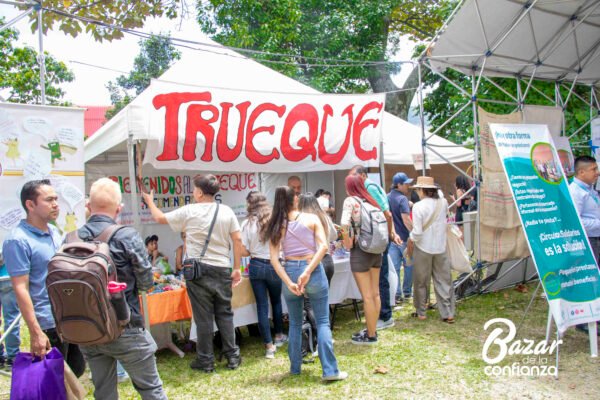 BAZAR-DE-LA-CONFIANZA-REDES-SOLIDARIAS-IMG_4247 (40) BAZAR-DE-LA-CONFIANZA-REDES-SOLIDARIAS-IMG_4247 (40)