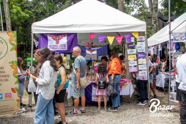 BAZAR-DE-LA-CONFIANZA-REDES-SOLIDARIAS-IMG_4247 (41) BAZAR-DE-LA-CONFIANZA-REDES-SOLIDARIAS-IMG_4247 (41)