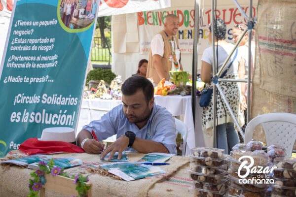 BAZAR-DE-LA-CONFIANZA-REDES-SOLIDARIAS-IMG_4247 (5) BAZAR-DE-LA-CONFIANZA-REDES-SOLIDARIAS-IMG_4247 (5)