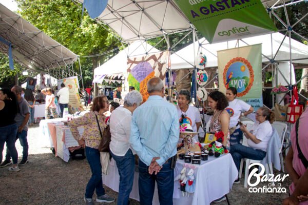 BAZAR-DE-LA-CONFIANZA-REDES-SOLIDARIAS-IMG_4247 (55) BAZAR-DE-LA-CONFIANZA-REDES-SOLIDARIAS-IMG_4247 (55)