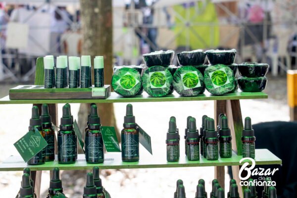 BAZAR-DE-LA-CONFIANZA-REDES-SOLIDARIAS-IMG_4247 (67) BAZAR-DE-LA-CONFIANZA-REDES-SOLIDARIAS-IMG_4247 (67)