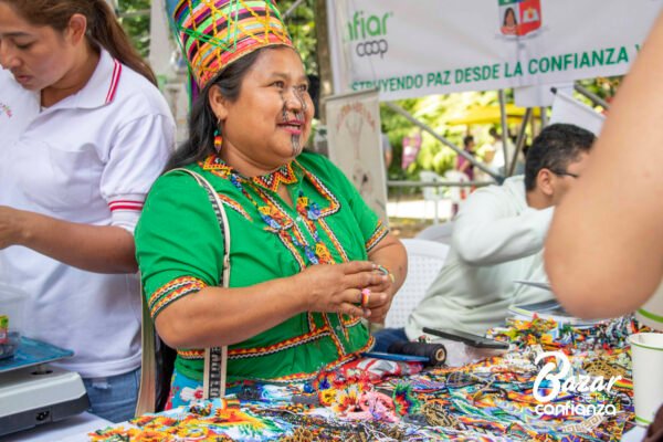 BAZAR-DE-LA-CONFIANZA-REDES-SOLIDARIAS-IMG_4247 (74) BAZAR-DE-LA-CONFIANZA-REDES-SOLIDARIAS-IMG_4247 (74)