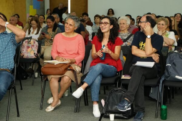 Bazar-de-la-Confianza-Foro-Confianza.54.56 PM (1) Bazar-de-la-Confianza-Foro-Confianza.54.56 PM (1)