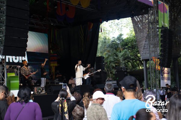 TARIMA-PRINCIPAL-BAZAR-DE-LA-CONFIANZA-IMG_4236 (23)