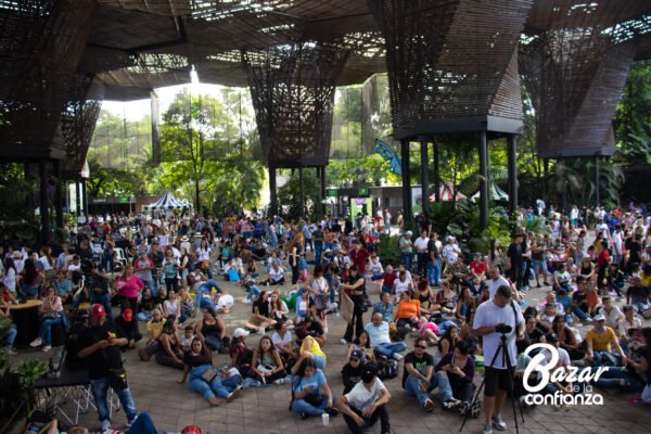 TARIMA-PRINCIPAL-BAZAR-DE-LA-CONFIANZA-IMG_4236 (31)