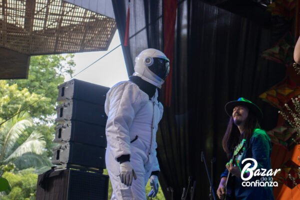 TARIMA-PRINCIPAL-BAZAR-DE-LA-CONFIANZA-IMG_4236 (38)