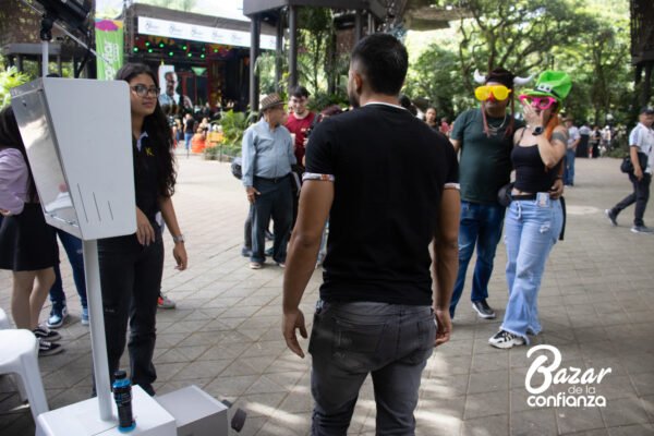 TARIMA-PRINCIPAL-BAZAR-DE-LA-CONFIANZA-IMG_4236 (4)