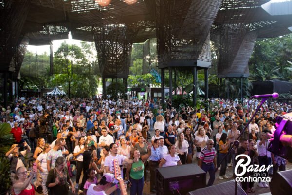 TARIMA-PRINCIPAL-BAZAR-DE-LA-CONFIANZA-IMG_4236 (53)