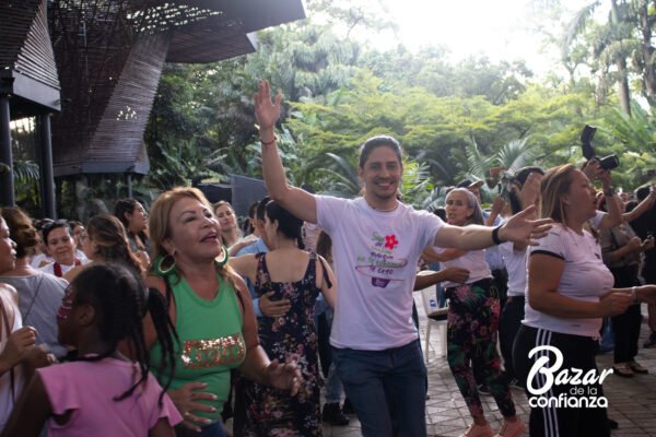 TARIMA-PRINCIPAL-BAZAR-DE-LA-CONFIANZA-IMG_4236 (60)