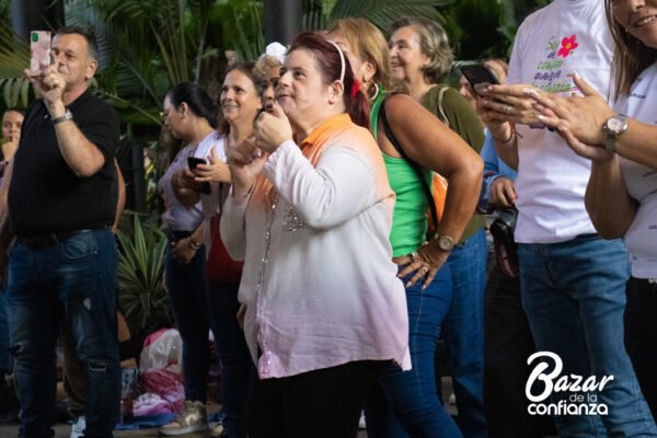 TARIMA-PRINCIPAL-BAZAR-DE-LA-CONFIANZA-IMG_4236 (66)