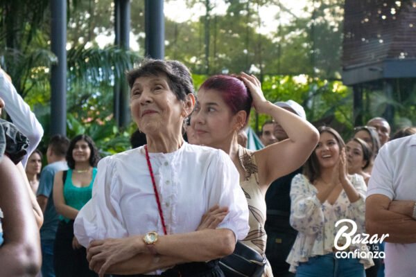 TARIMA-PRINCIPAL-BAZAR-DE-LA-CONFIANZA-IMG_4236 (68)