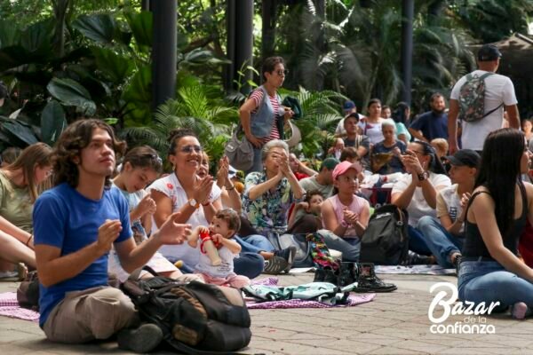 TARIMA-PRINCIPAL-BAZAR-DE-LA-CONFIANZA-IMG_4236 (87)