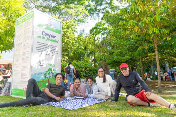 Bazar-de-la-Confianza025 Bazar-de-la-Confianza025