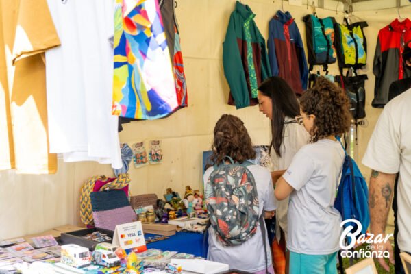 CONFIAR_EN_LA_JUVENTUD_BAZAR_DE_LA_CONFIANZA_MEDELLIN_CONFIAR1973