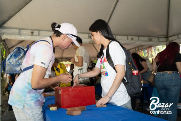 CONFIAR_EN_LA_JUVENTUD_BAZAR_DE_LA_CONFIANZA_MEDELLIN_CONFIAR2236