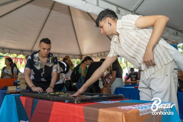 CONFIAR_EN_LA_JUVENTUD_BAZAR_DE_LA_CONFIANZA_MEDELLIN_CONFIAR2238