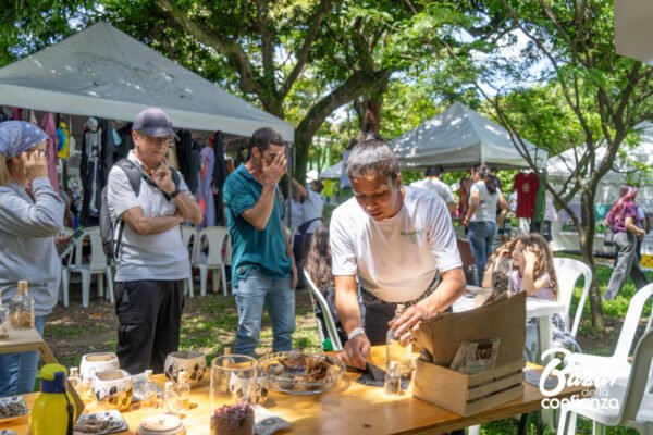 ECOLOGIA_DE_LO_COTIDIANO_BAZAR_DE_LA_CONFIANZA_MEDELLIN_CONFIAR2149 ECOLOGIA_DE_LO_COTIDIANO_BAZAR_DE_LA_CONFIANZA_MEDELLIN_CONFIAR2149