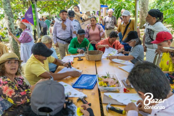 ECOLOGIA_DE_LO_COTIDIANO_BAZAR_DE_LA_CONFIANZA_MEDELLIN_CONFIAR2169 ECOLOGIA_DE_LO_COTIDIANO_BAZAR_DE_LA_CONFIANZA_MEDELLIN_CONFIAR2169
