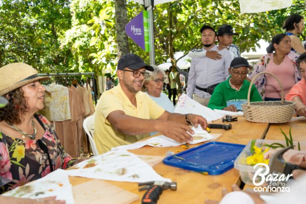 ECOLOGIA_DE_LO_COTIDIANO_BAZAR_DE_LA_CONFIANZA_MEDELLIN_CONFIAR2173 ECOLOGIA_DE_LO_COTIDIANO_BAZAR_DE_LA_CONFIANZA_MEDELLIN_CONFIAR2173