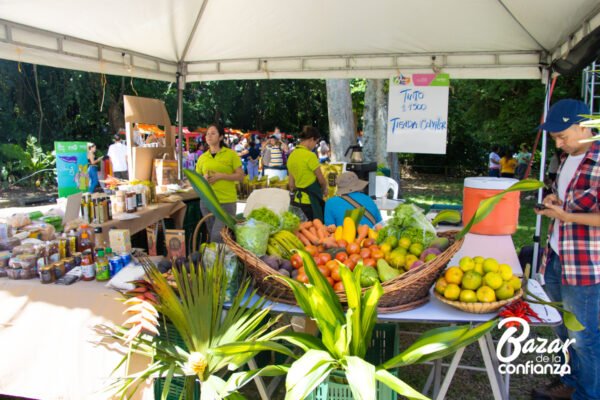 MERCADO_SOLIDARIO_BAZAR_DE_LA_CONFIANZA (8) MERCADO_SOLIDARIO_BAZAR_DE_LA_CONFIANZA (8)