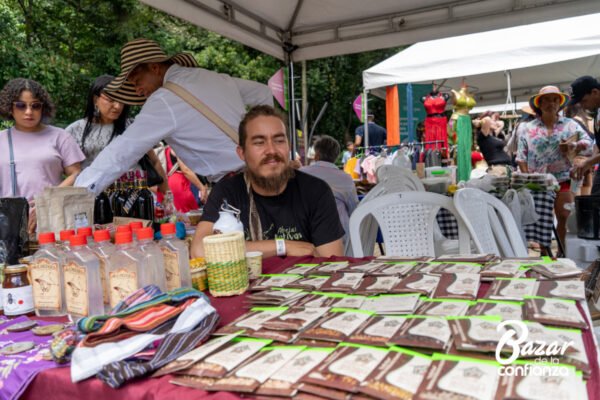 MERCADO_SOLIDARIO_BAZAR_DE_LA_CONFIANZA_MEDELLIN_CONFIAR2438 MERCADO_SOLIDARIO_BAZAR_DE_LA_CONFIANZA_MEDELLIN_CONFIAR2438