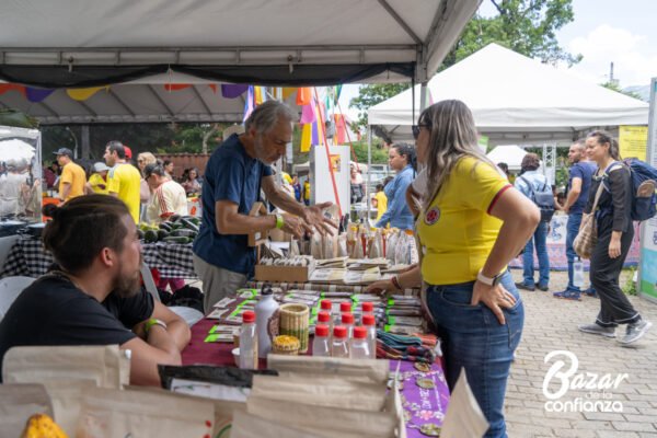 MERCADO_SOLIDARIO_BAZAR_DE_LA_CONFIANZA_MEDELLIN_CONFIAR2495 MERCADO_SOLIDARIO_BAZAR_DE_LA_CONFIANZA_MEDELLIN_CONFIAR2495