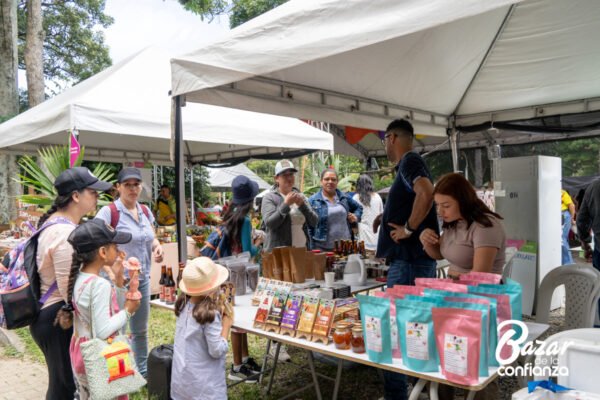 MERCADO_SOLIDARIO_BAZAR_DE_LA_CONFIANZA_MEDELLIN_CONFIAR2496 MERCADO_SOLIDARIO_BAZAR_DE_LA_CONFIANZA_MEDELLIN_CONFIAR2496