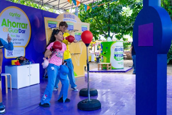 PLATAFORMA_SOLIDARIA_BAZAR_DE_LA_CONFIANZA_MEDELLIN_CONFIAR2258