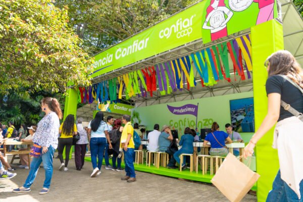 PLATAFORMA_SOLIDARIA_BAZAR_DE_LA_CONFIANZA_MEDELLIN_CONFIAR2713