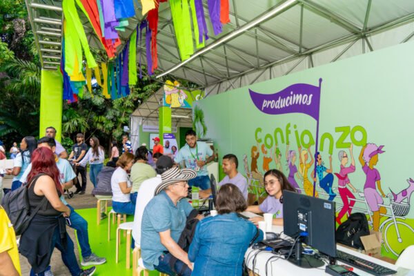 PLATAFORMA_SOLIDARIA_BAZAR_DE_LA_CONFIANZA_MEDELLIN_CONFIAR2715