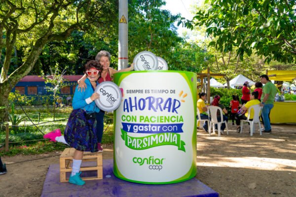 PLATAFORMA_SOLIDARIA_BAZAR_DE_LA_CONFIANZA_MEDELLIN_CONFIAR3007