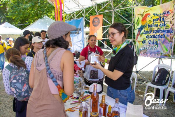 REDES_SOLIDARIAS_BAZAR_DE_LA_CONFIANZA (37) REDES_SOLIDARIAS_BAZAR_DE_LA_CONFIANZA (37)