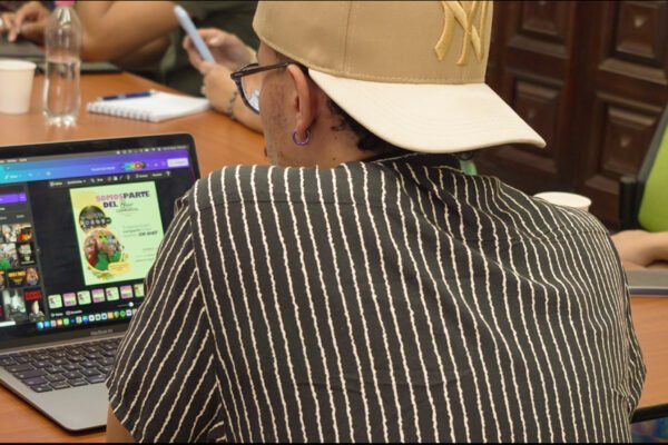 B5BCFCAE-DFBE-47B4-B325-4D8EA7A3D924 B5BCFCAE-DFBE-47B4-B325-4D8EA7A3D924