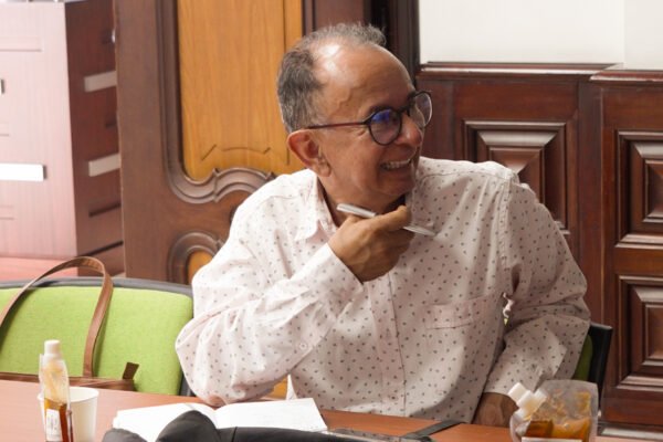 FEB8872E-33DC-46A4-904B-2D4D68A7C4BD FEB8872E-33DC-46A4-904B-2D4D68A7C4BD